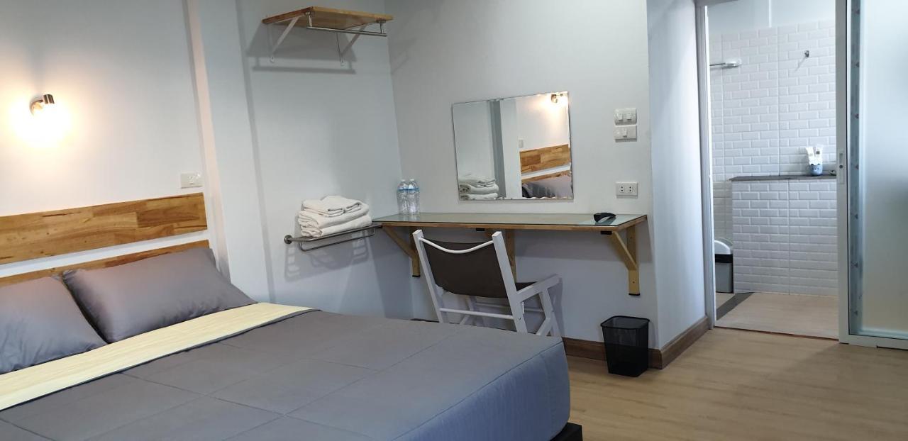 Little Guest House Hotel Chiang Mai Exteriör bild