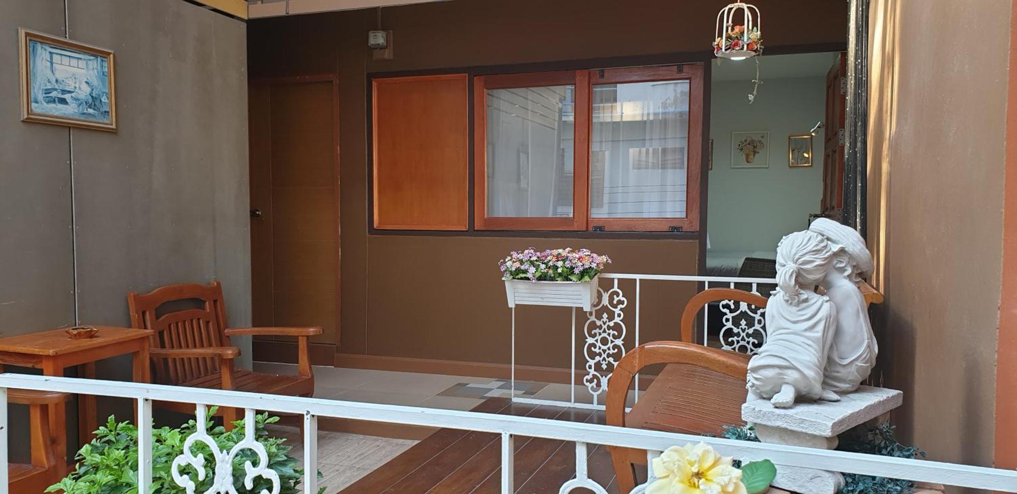 Little Guest House Hotel Chiang Mai Rum bild