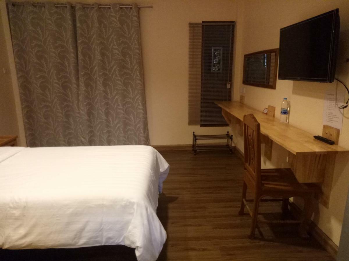 Little Guest House Hotel Chiang Mai Exteriör bild